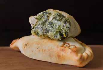 Empanada de espinaca y queso